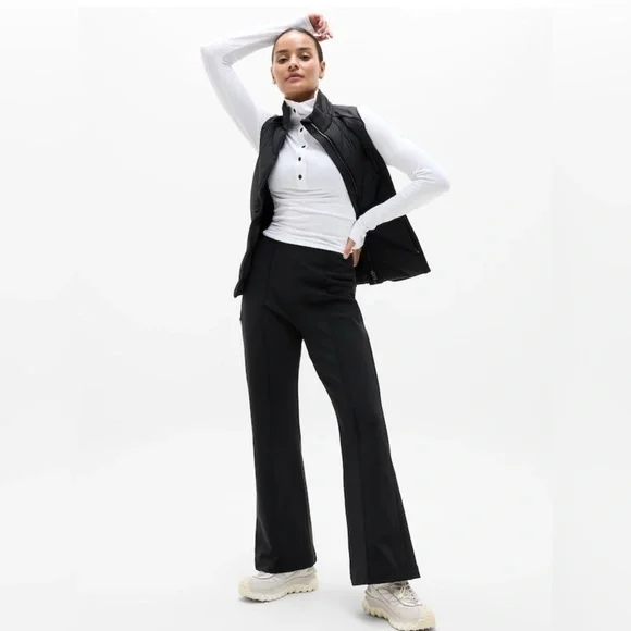 NWT Athleta Glacier Bootcut Black Pants Size 6/P. - Picture 1 of 9